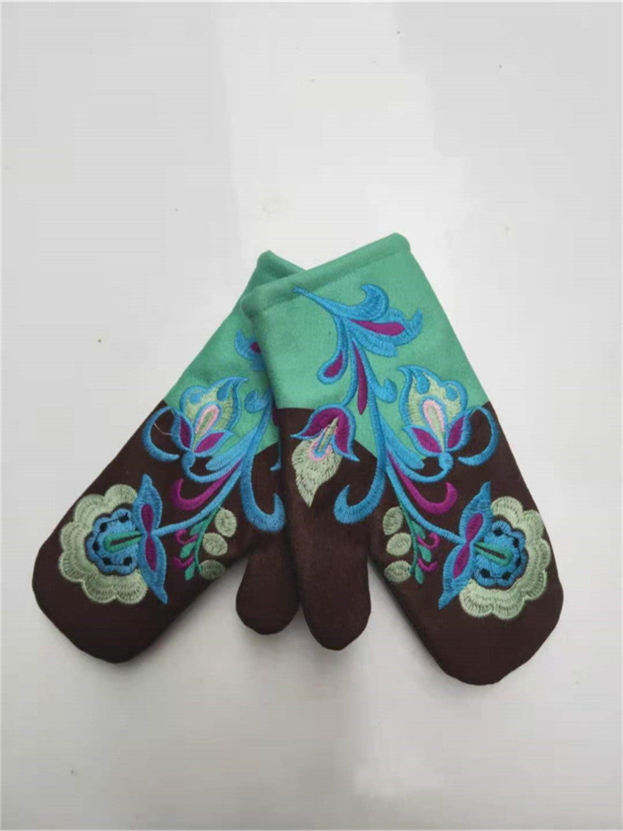Embroidered Winter Gloves